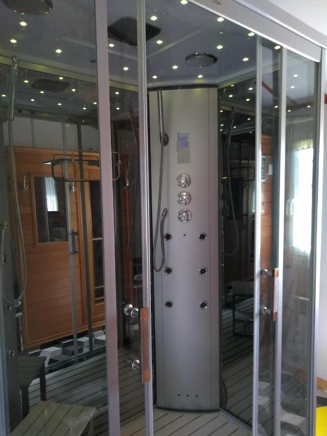 Le Haut Village Chambre D'Hotes Mobi-Loft Cosy Sauna ,Douche ,Chromotherapie Arrest ภายนอก รูปภาพ