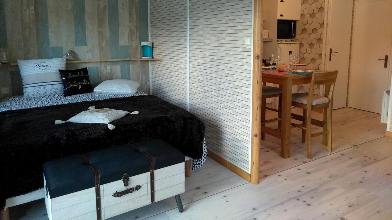 Le Haut Village Chambre D'Hotes Mobi-Loft Cosy Sauna ,Douche ,Chromotherapie Arrest ภายนอก รูปภาพ