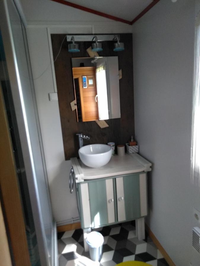 Le Haut Village Chambre D'Hotes Mobi-Loft Cosy Sauna ,Douche ,Chromotherapie Arrest ภายนอก รูปภาพ