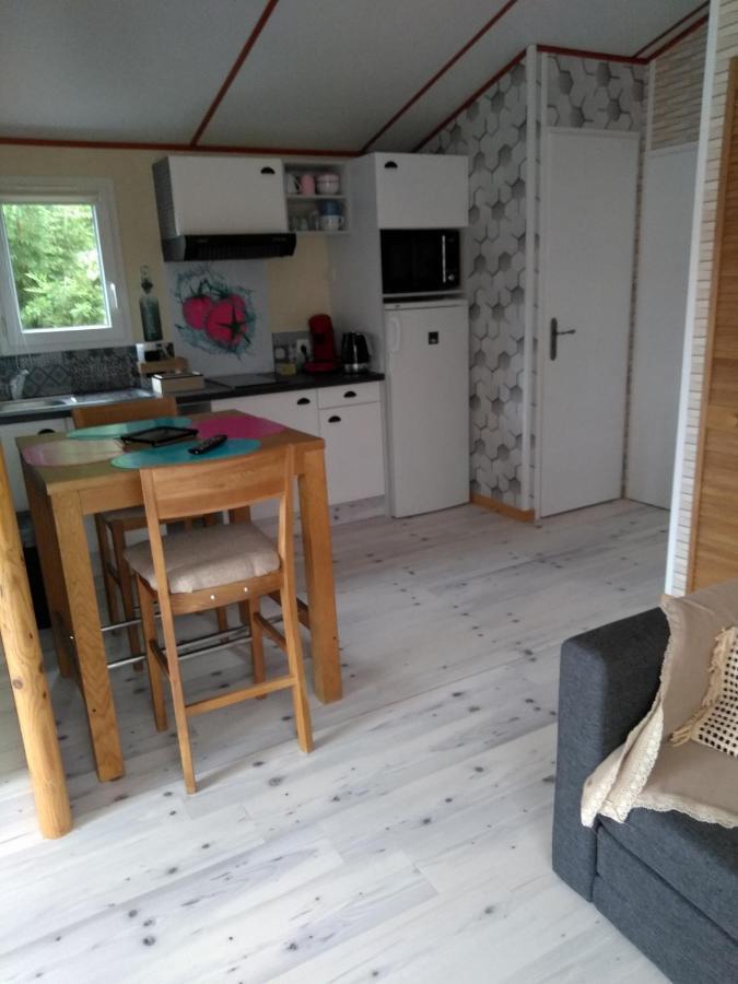 Le Haut Village Chambre D'Hotes Mobi-Loft Cosy Sauna ,Douche ,Chromotherapie Arrest ภายนอก รูปภาพ